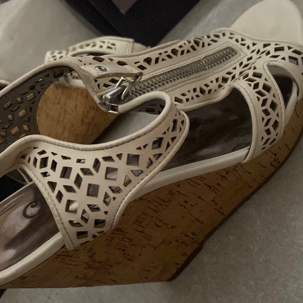 Carlos Santana wedges